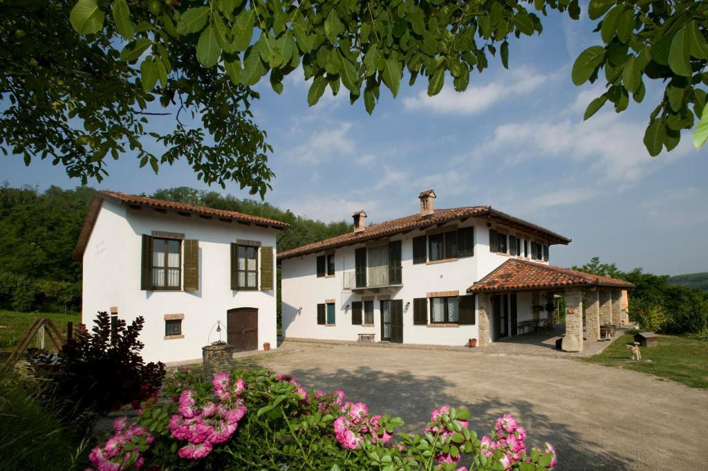 希尼奥 Cascina Il Ginepro旅馆 外观 照片