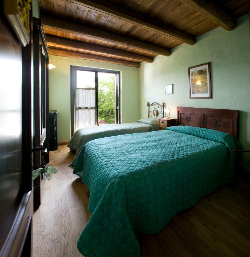 希尼奥 Cascina Il Ginepro旅馆 外观 照片