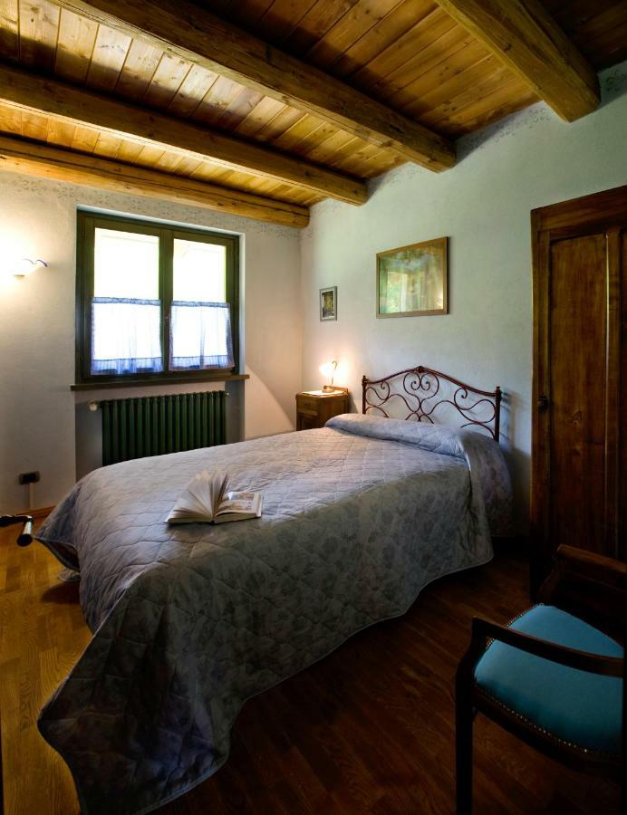 希尼奥 Cascina Il Ginepro旅馆 外观 照片